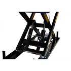 Løftebord 4000 kg. platform mål 1200 x 2000 mm.