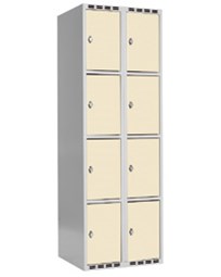 Omklædningsskab beige med 8 døre. Hasp