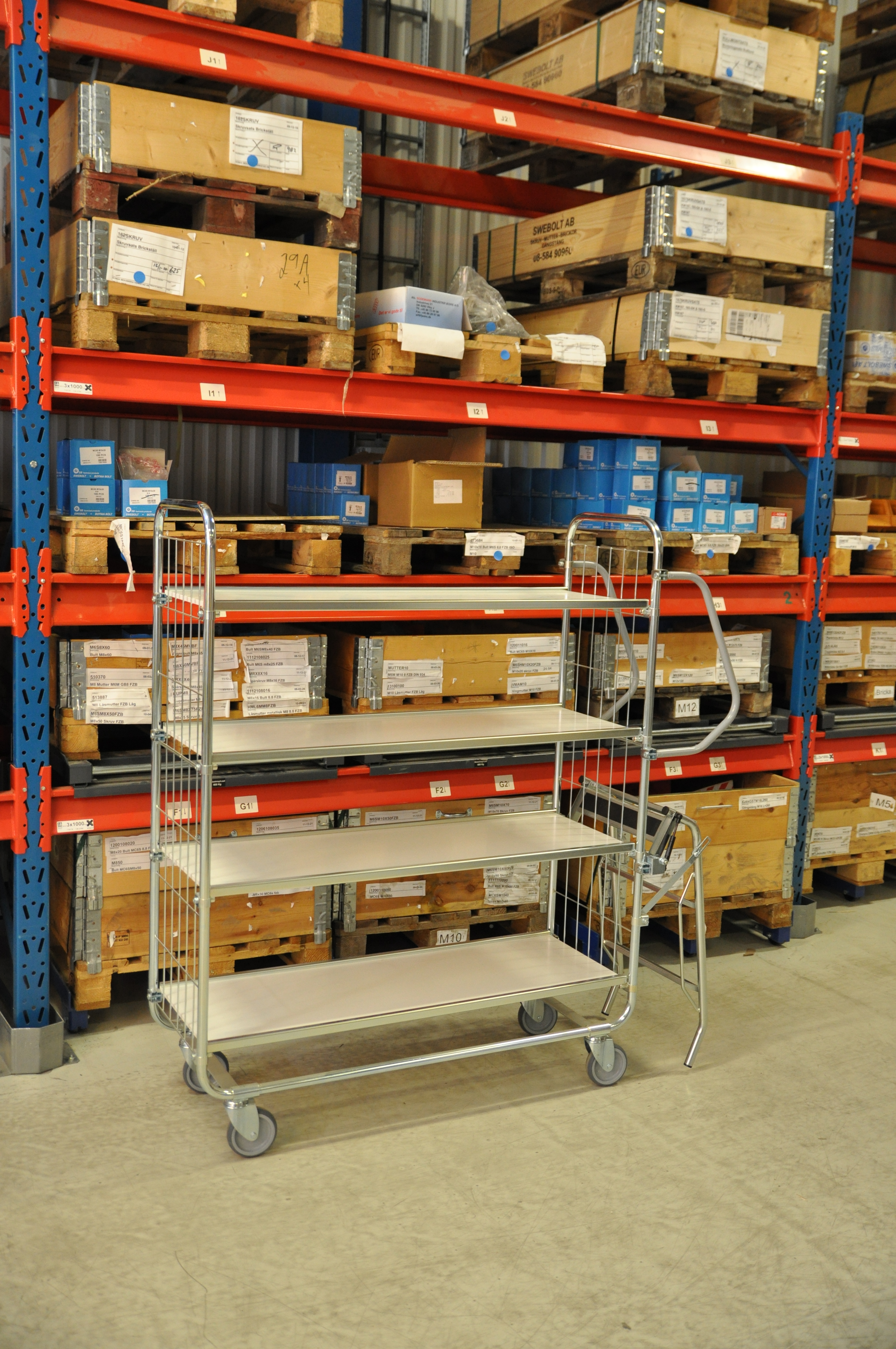 Hyldevogn m 4 indstillige hylder og håndtag Large