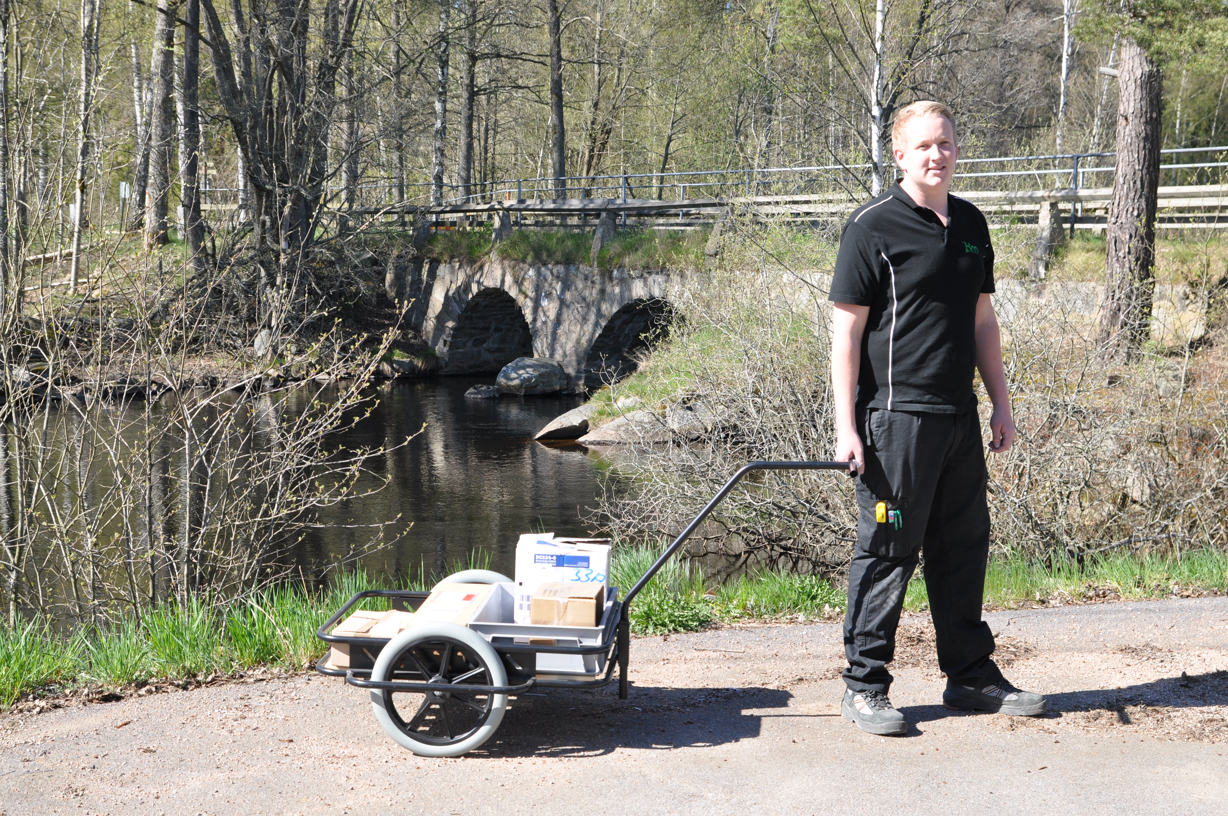 Trækvogn med træbund 150 kg.